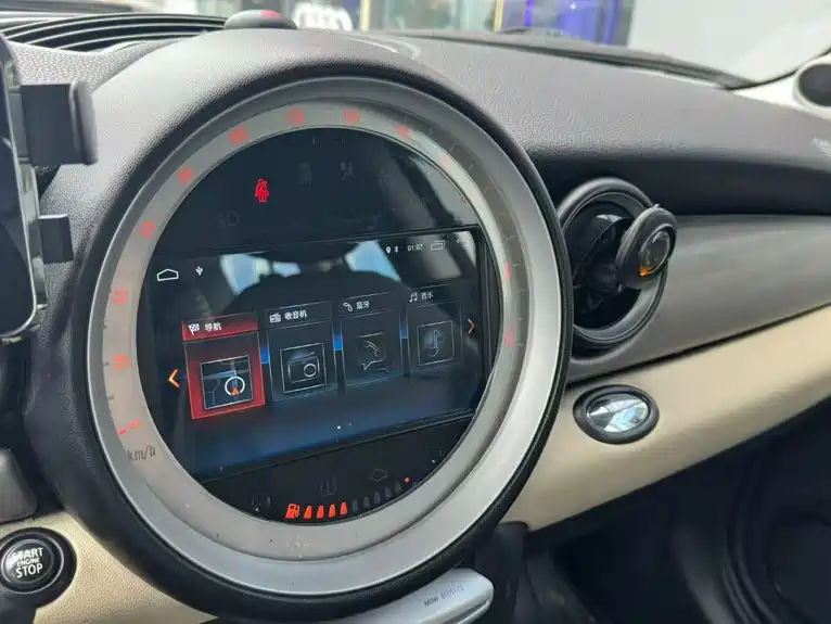 MINI Mini Clubman — миниатюра 15