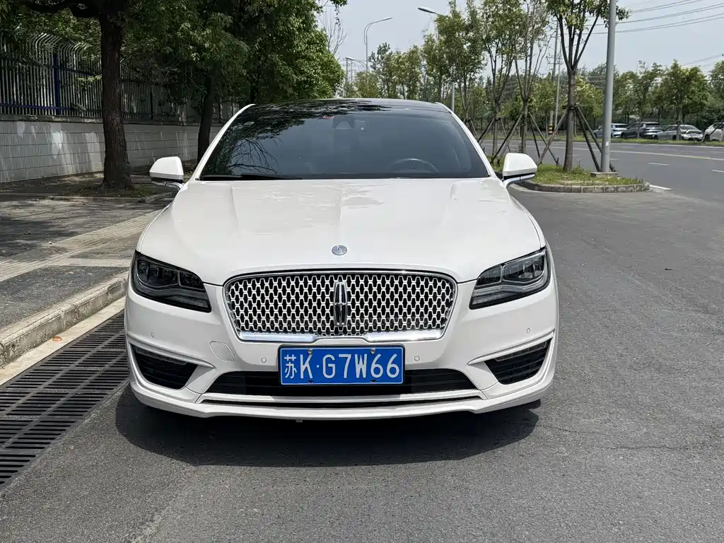 Lincoln MKZ 2020 2.0T MONO WHITE