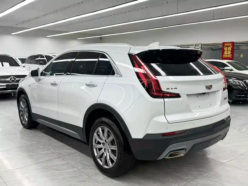 Cadillac XT4 — миниатюра 4