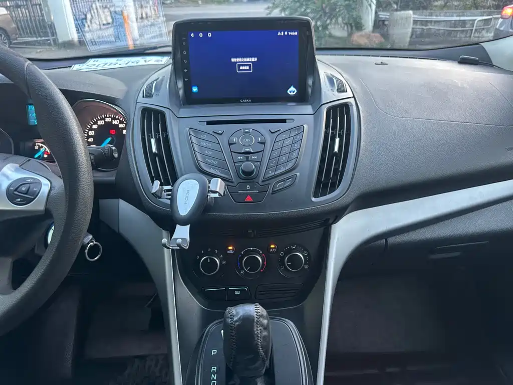 Ford Kuga — миниатюра 17