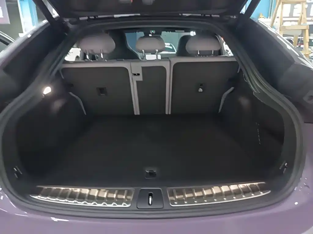NIO EC6 — миниатюра 19
