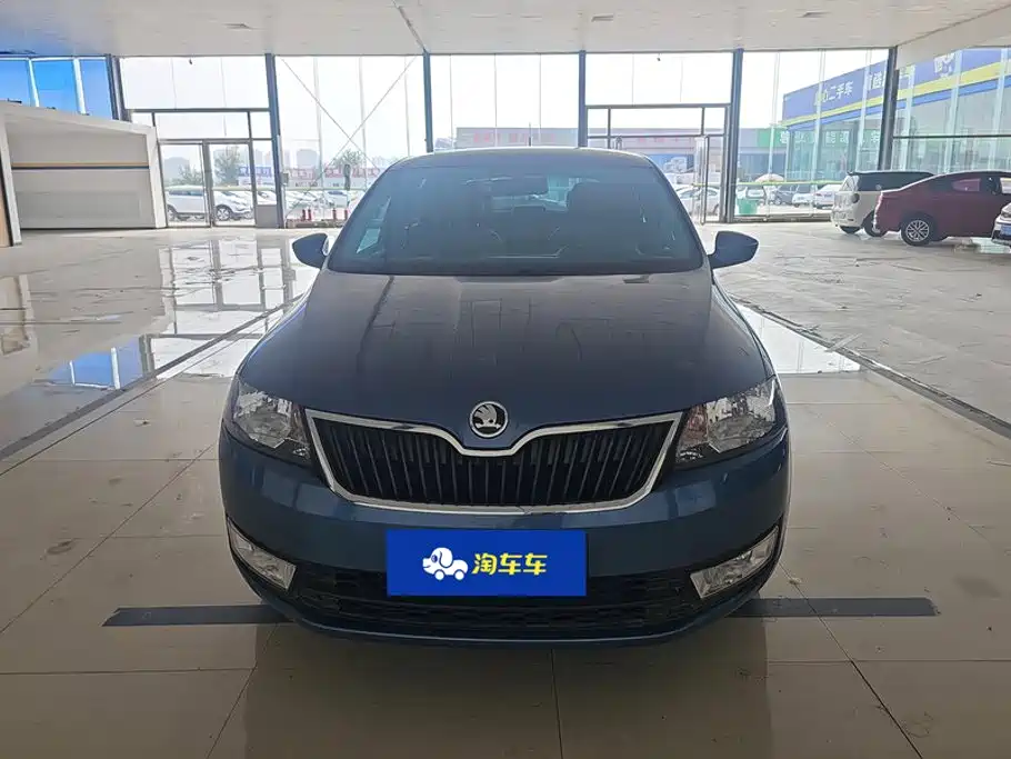 Skoda Rapid Spaceback — миниатюра 2