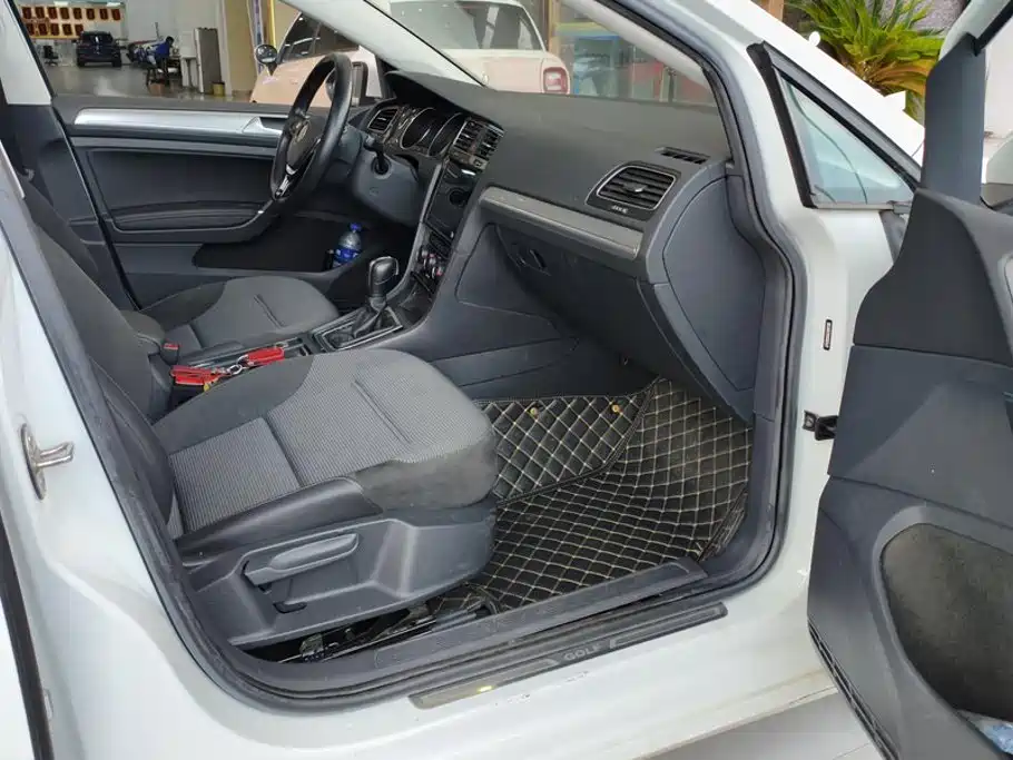 Volkswagen Golf — миниатюра 8