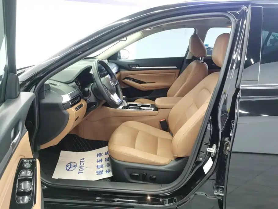 Nissan Teana — миниатюра 9