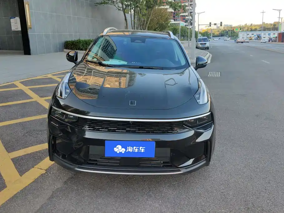 Lynk & Co 01 — миниатюра 2