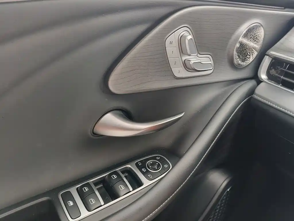 Chery Arrizo 8 — миниатюра 18