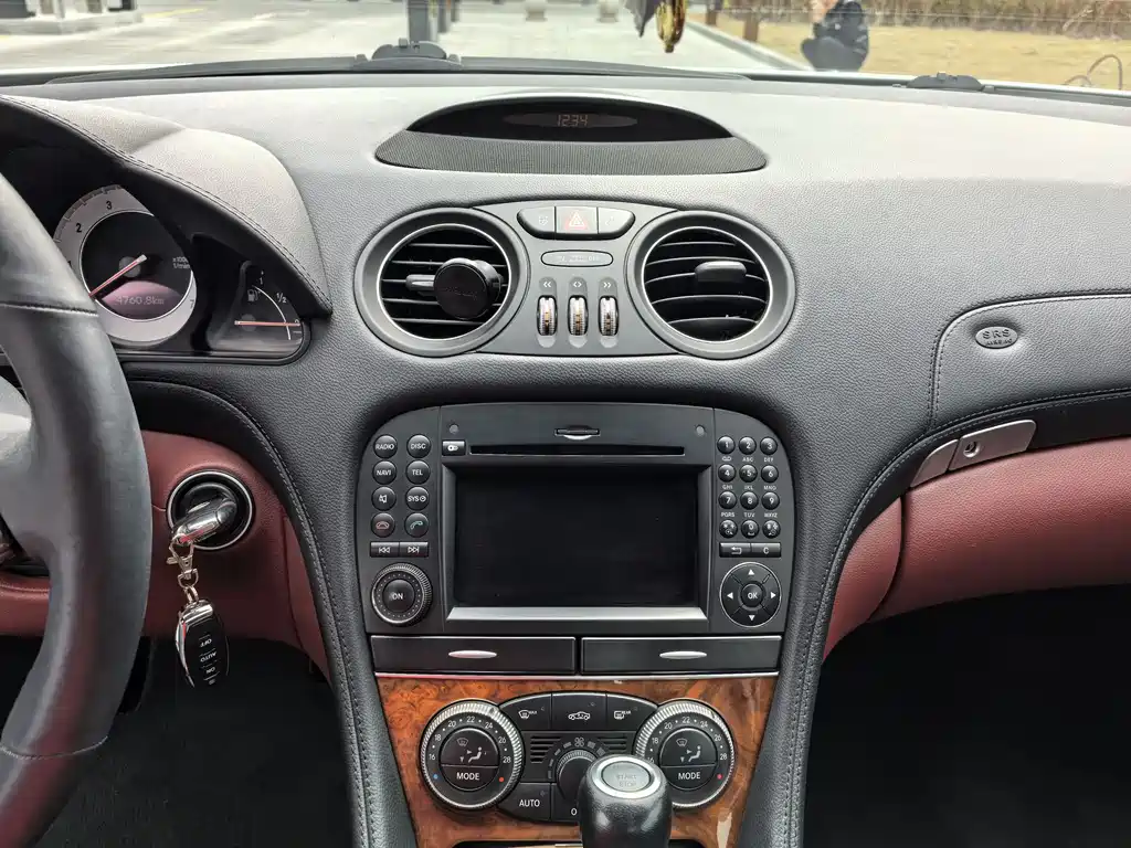 Mercedes-Benz SL-Class SL 300, фото 13
