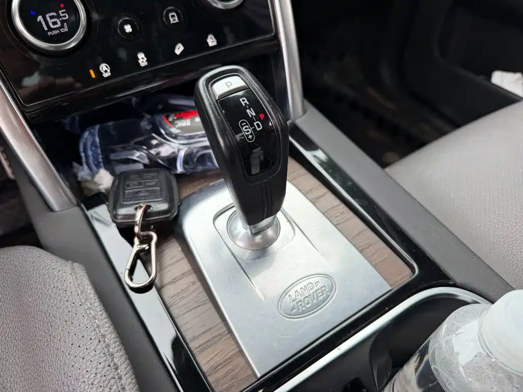 Land Rover Discovery Sport — миниатюра 9