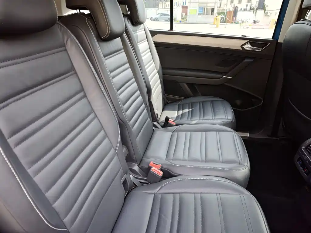 Volkswagen Touran — миниатюра 5