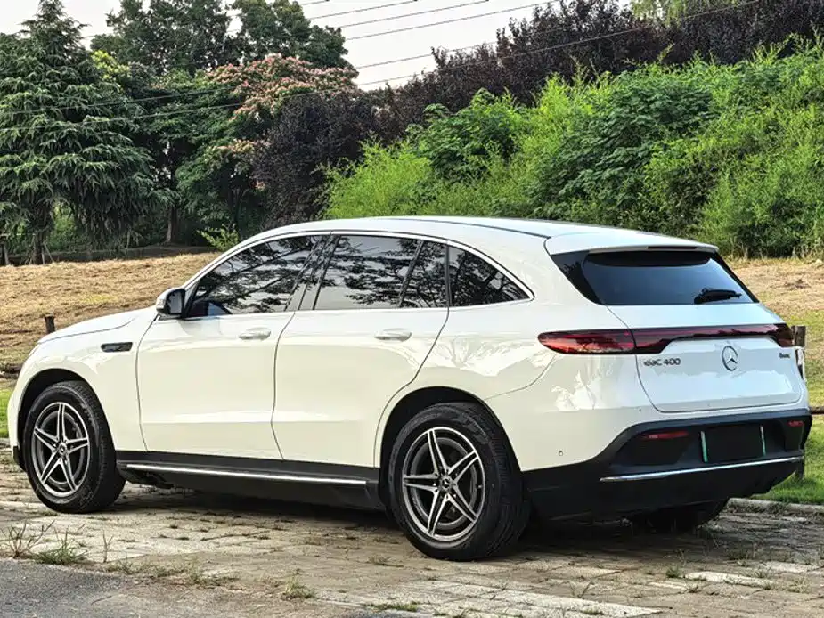Mercedes-Benz EQC — миниатюра 4