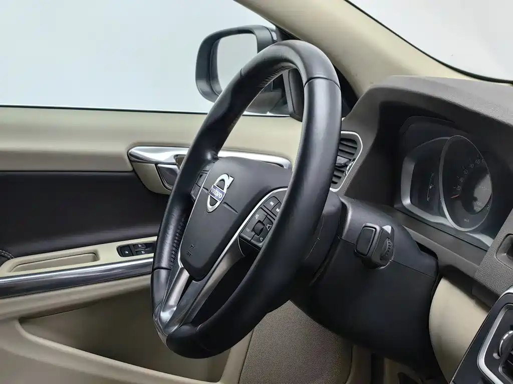 Volvo S60 — миниатюра 22
