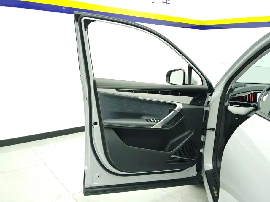 Geely Boyue L — миниатюра 7