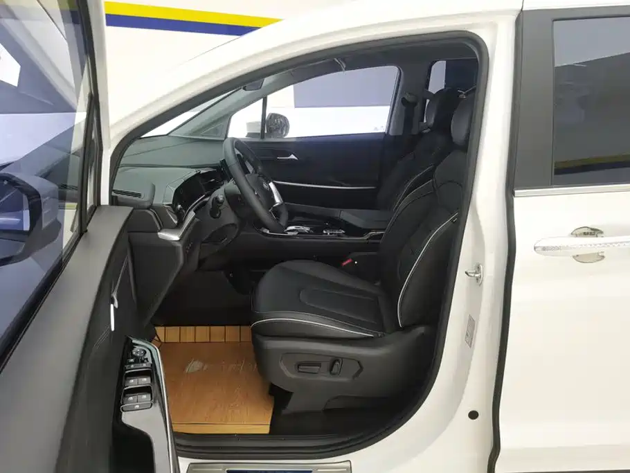 Hyundai Custo — миниатюра 9