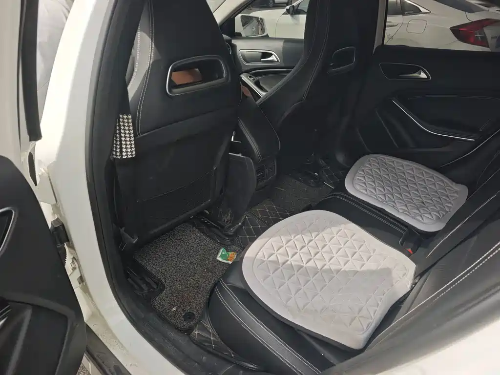 Mercedes-Benz GLA — миниатюра 7