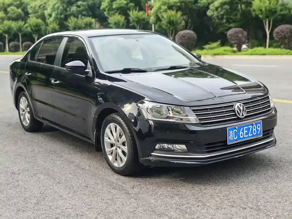 Купить Volkswagen Lavida