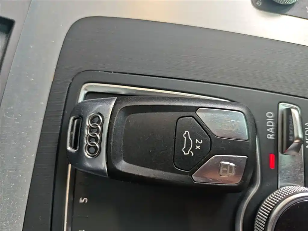 Audi Q5L 2018 40 TFSI Fashion VI