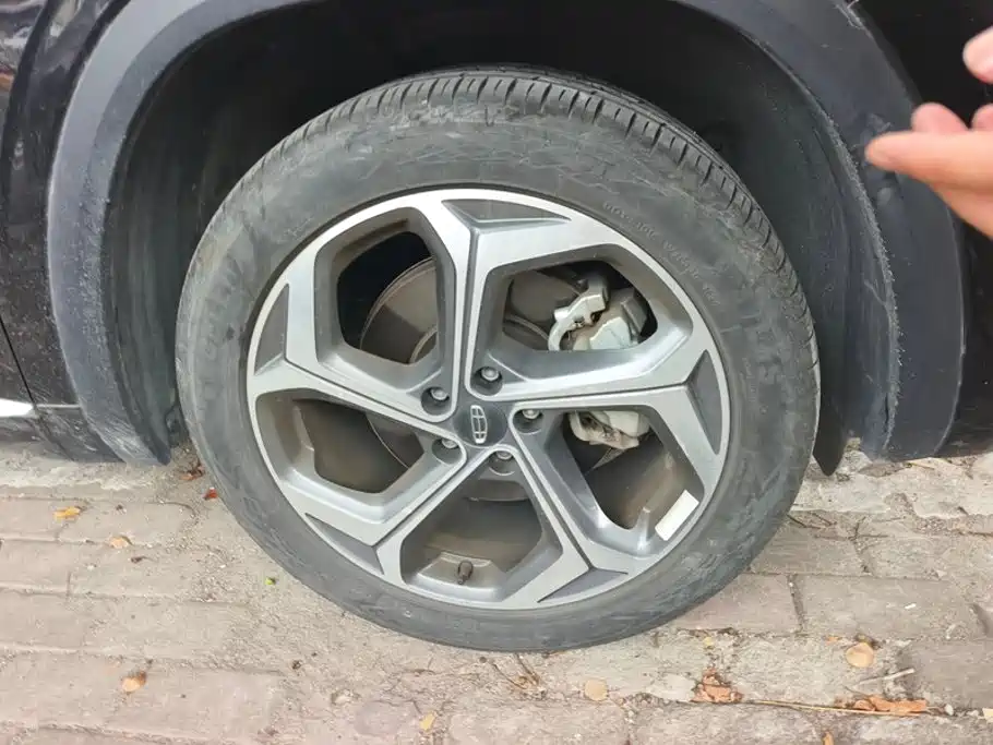 Geely Xingyue L — миниатюра 6