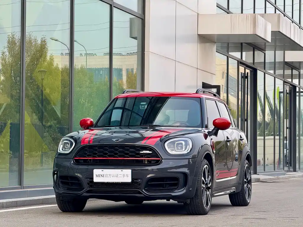 MINI JCW COUNTRYMAN