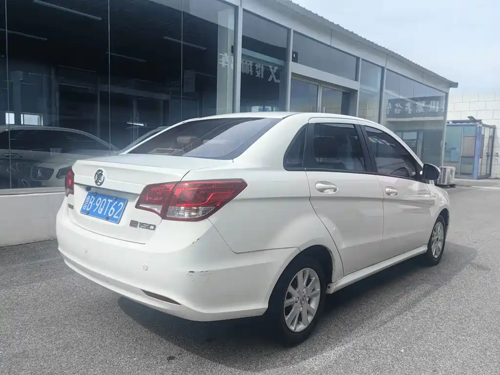BAIC E-Series — миниатюра 4