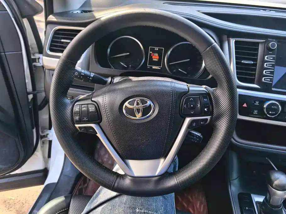 Toyota Highlander — миниатюра 15