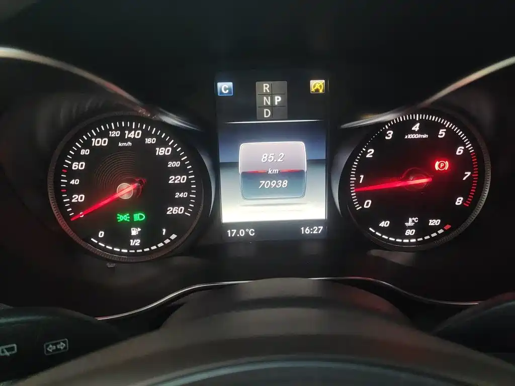 Mercedes-Benz GLC — миниатюра 7