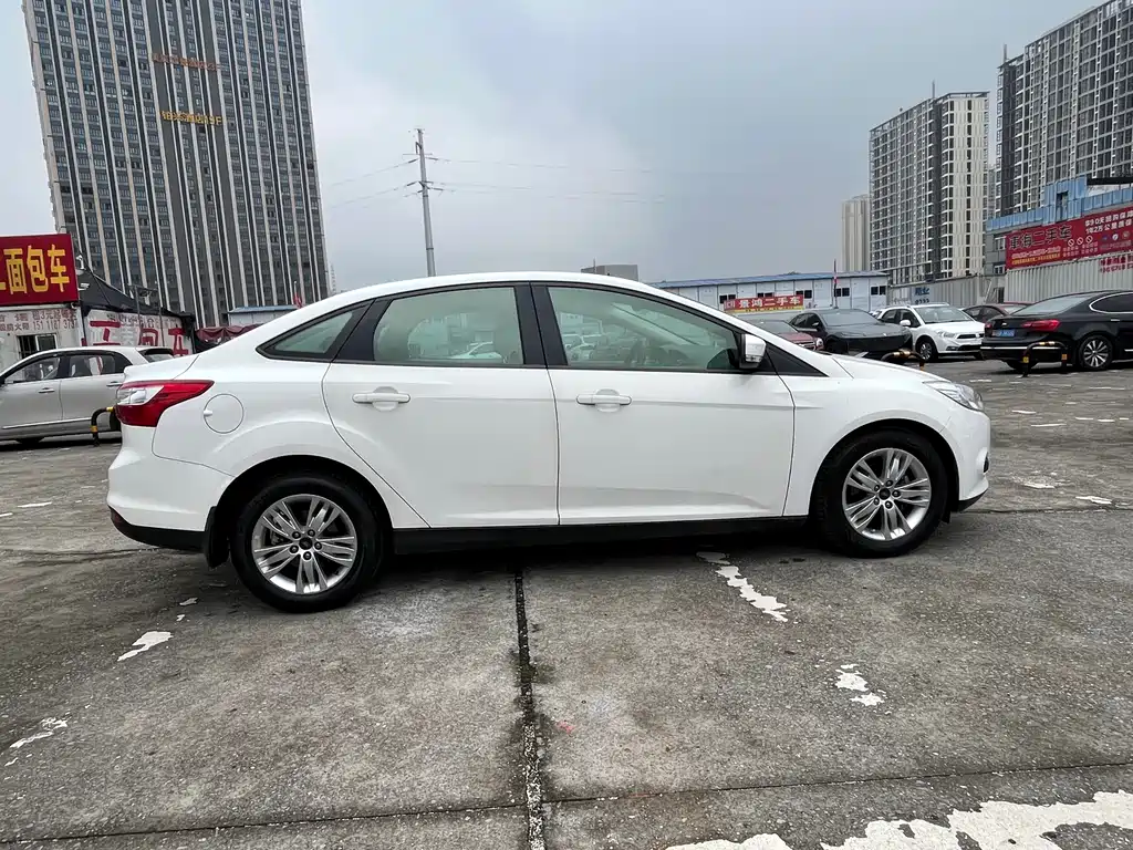 Ford Focus — миниатюра 4