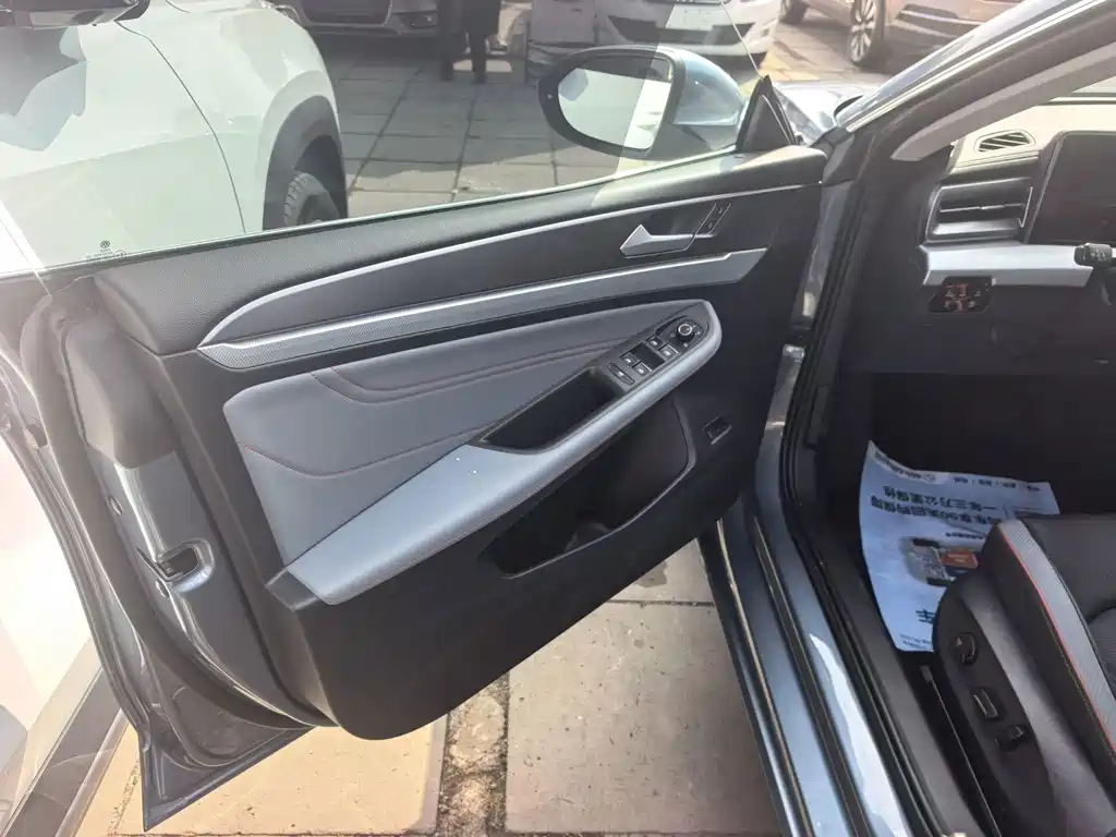 Volkswagen Lamando — миниатюра 5