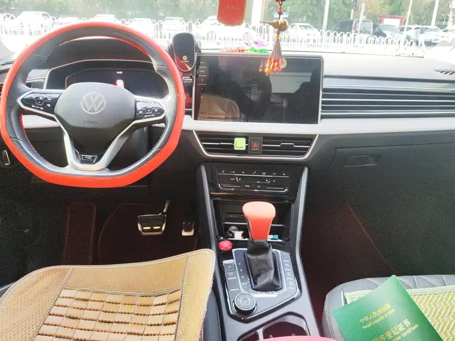 Volkswagen Tiguan L — миниатюра 12