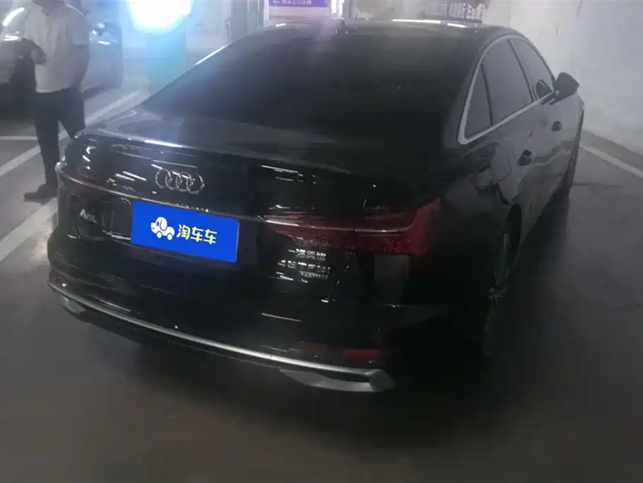 Audi A6L 2025 45 TFSI quattro + Premium