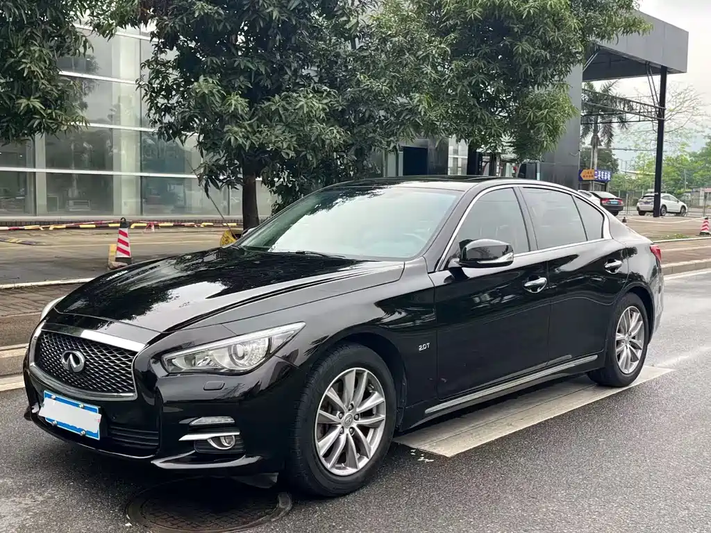 Infiniti Q50L 2017