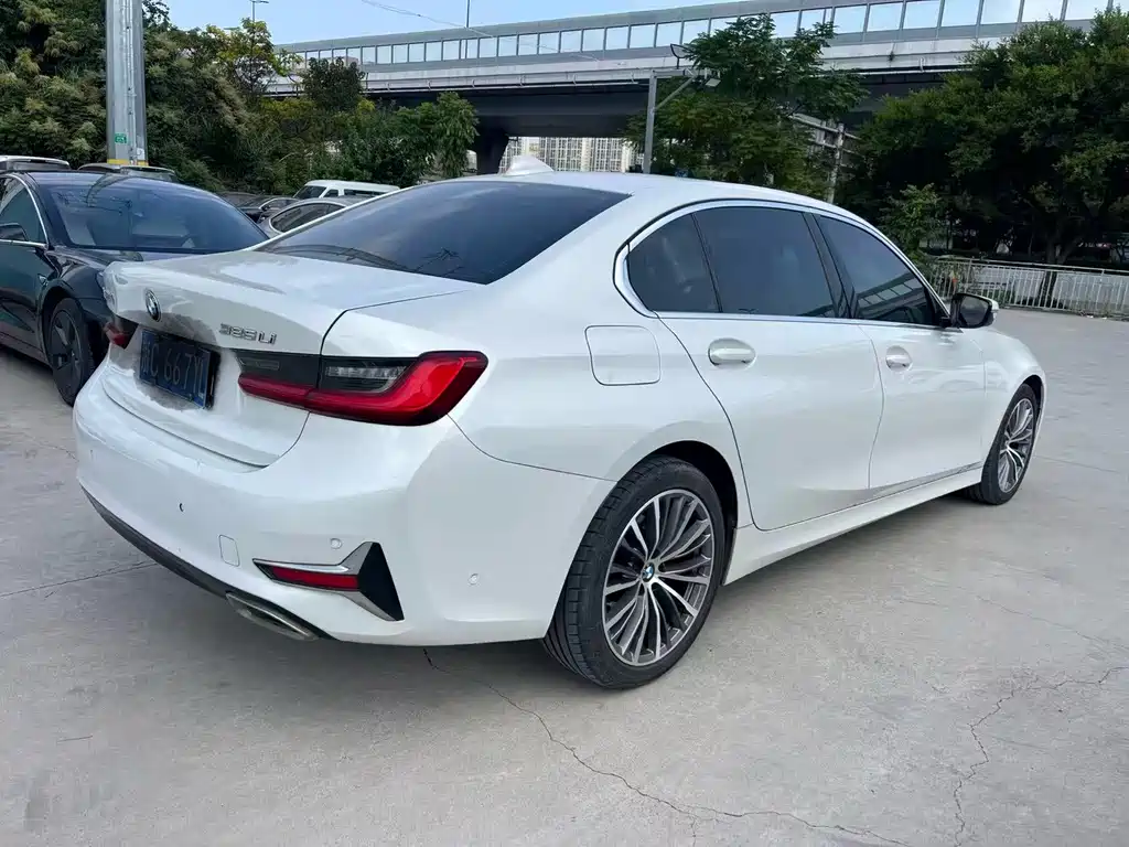 BMW 3 Series — миниатюра 5