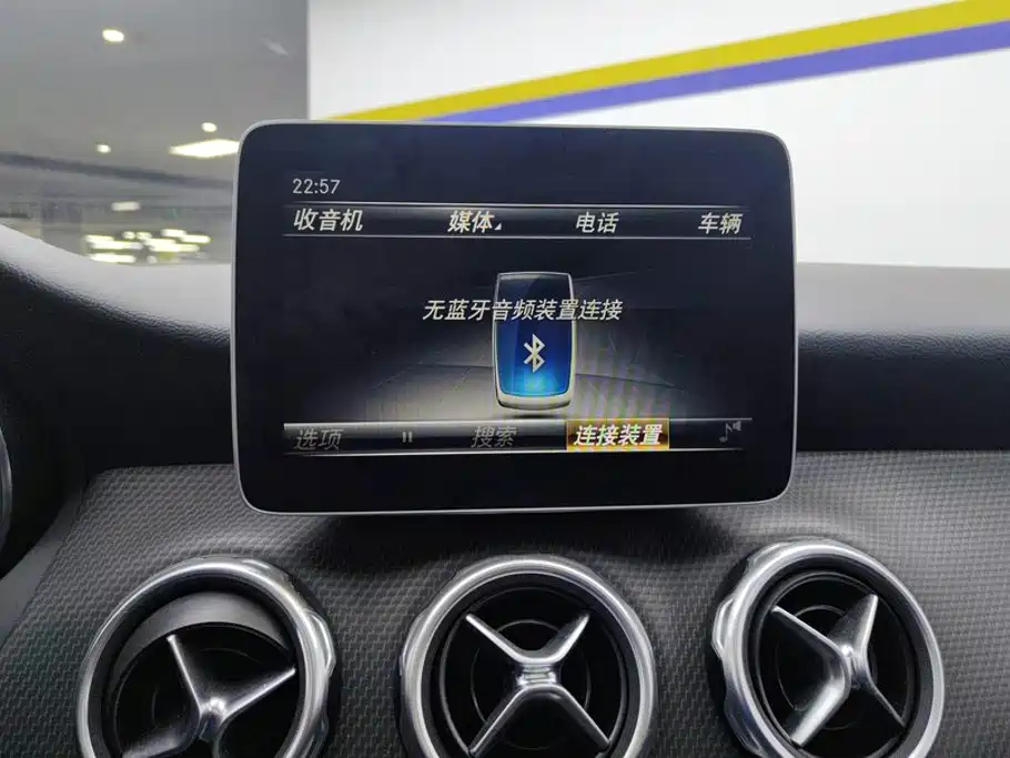 Mercedes-Benz GLA — миниатюра 13