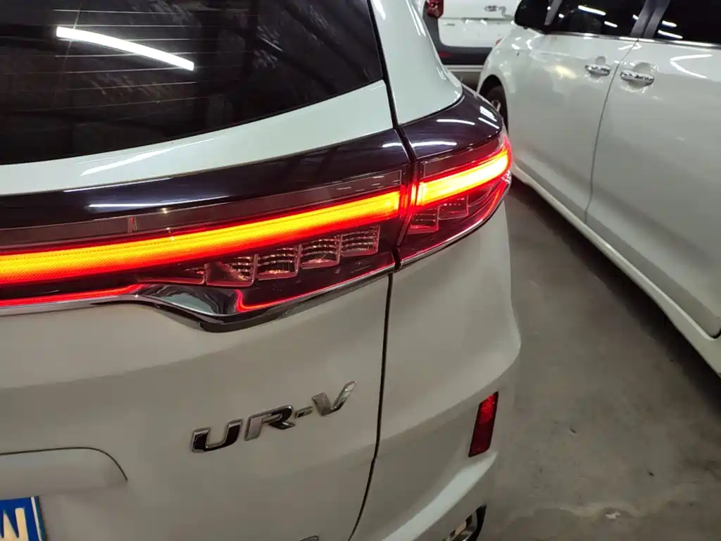Honda UR-V — миниатюра 8