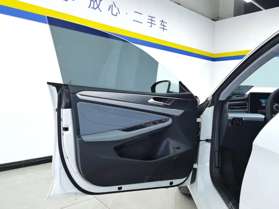 Volkswagen Lamando — миниатюра 7
