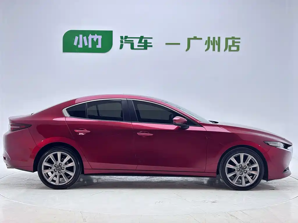 Mazda 3 Axela — миниатюра 8