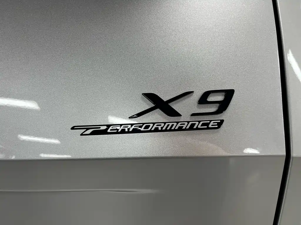 XPeng X9 — миниатюра 12