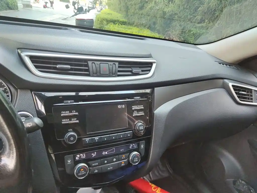 Nissan X-Trail — миниатюра 9