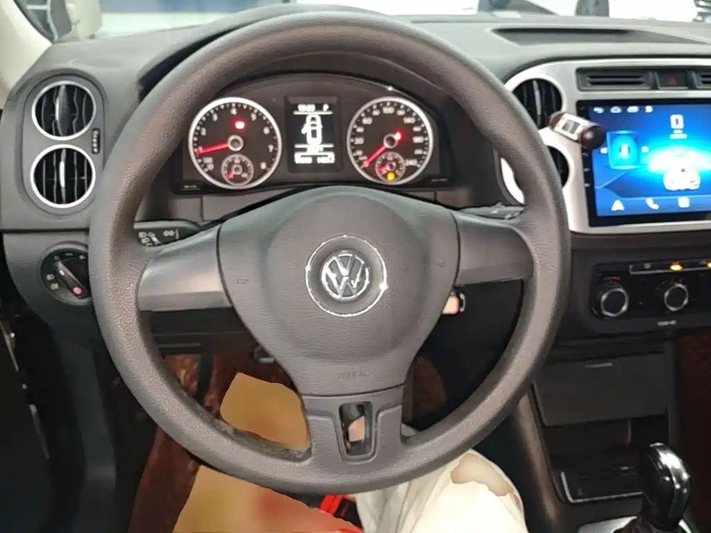 Volkswagen Tiguan — миниатюра 11