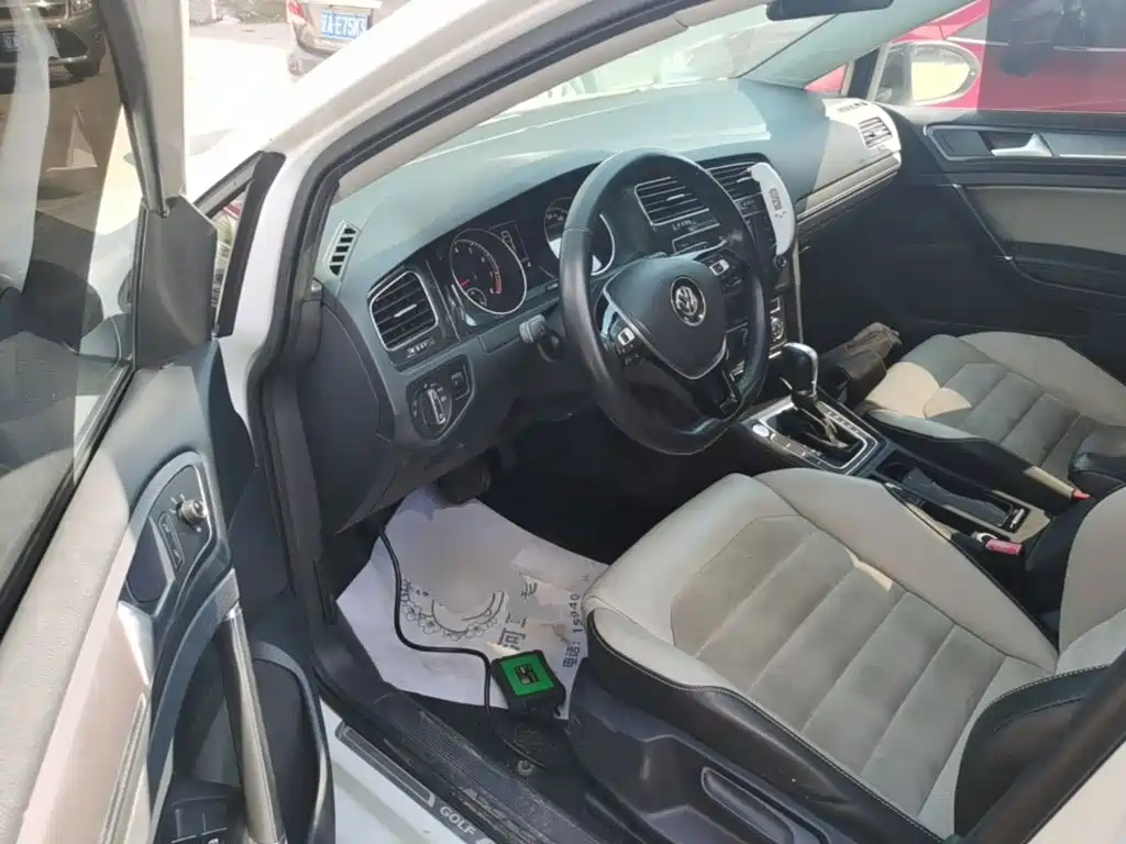 Volkswagen Golf — миниатюра 16
