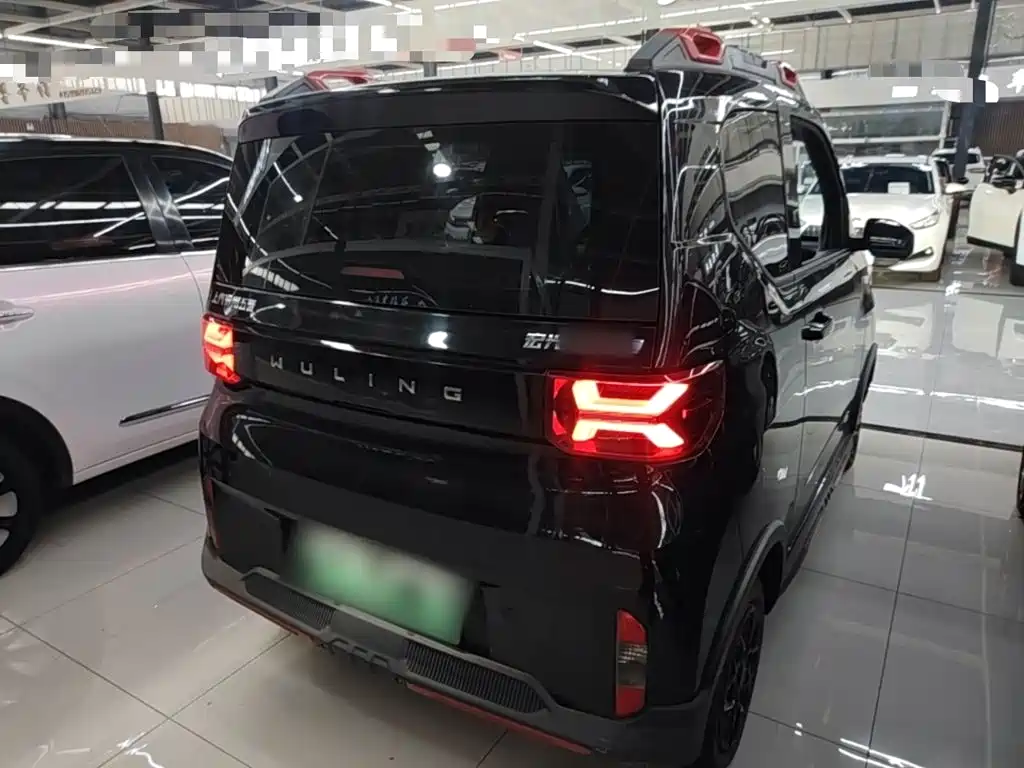 Wuling MINIEV — миниатюра 7