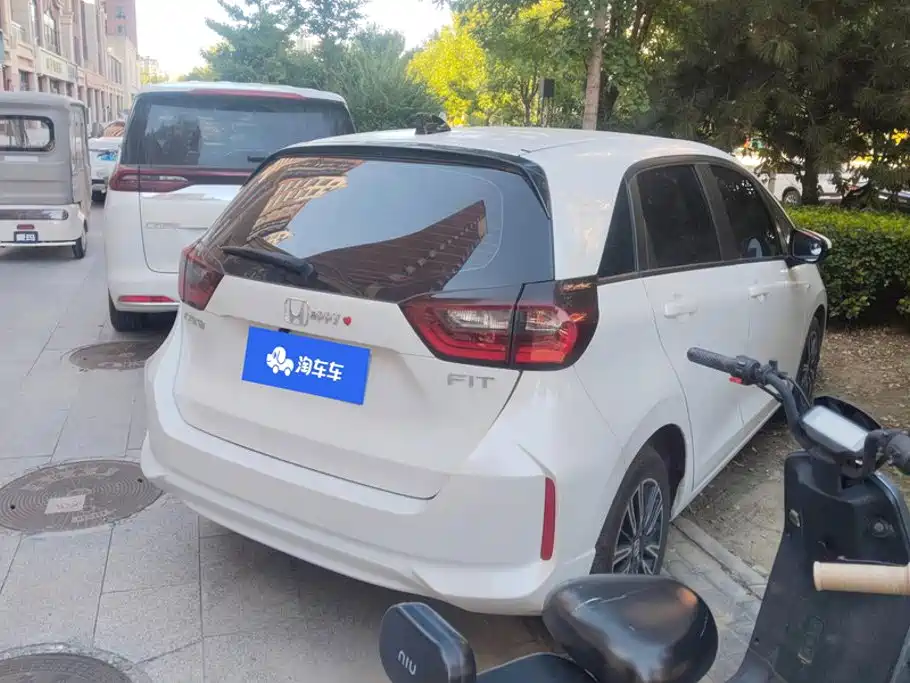 Honda Fit — миниатюра 3