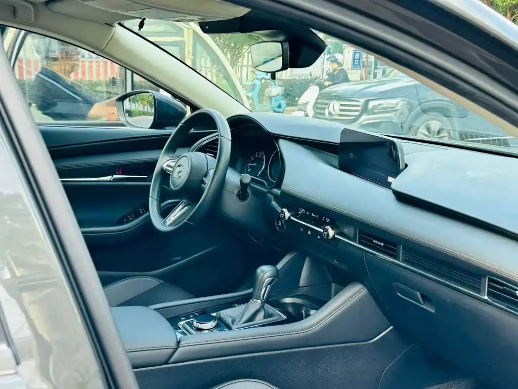 Mazda 3 Axela — миниатюра 7