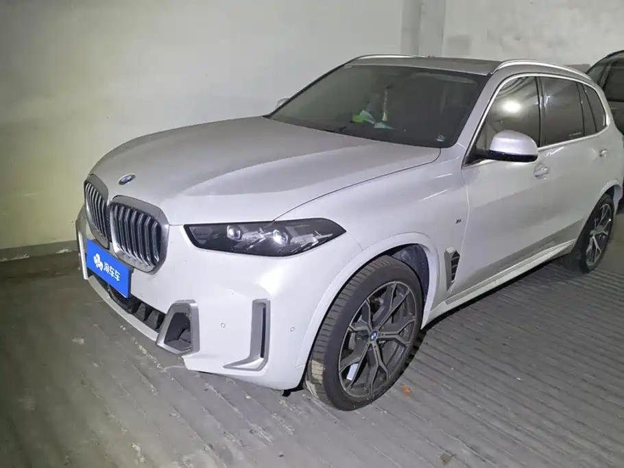 宝马X5 2023款 xDrive 30Li 尊享型M运动套装 2024