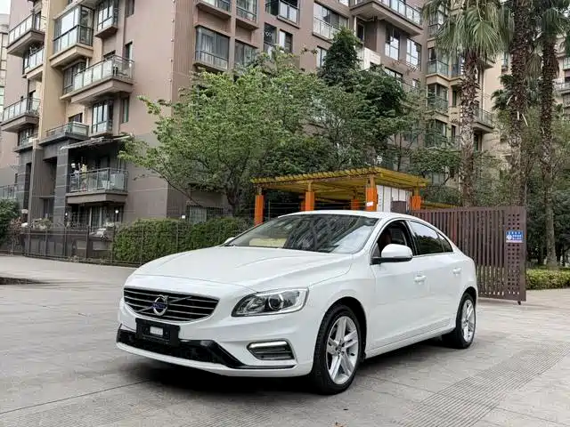 Volvo S60 2015
