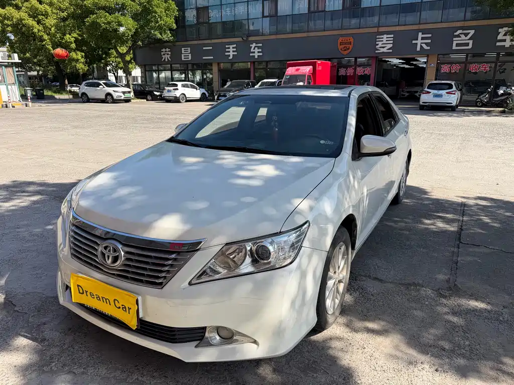 Toyota Camry 2014