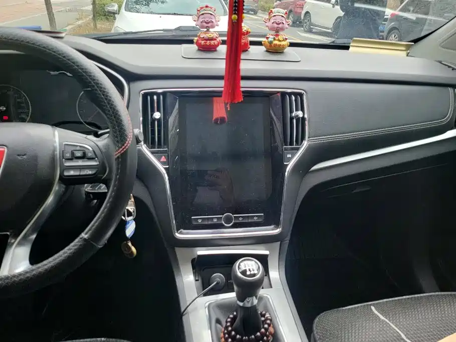Roewe RX5 — миниатюра 13