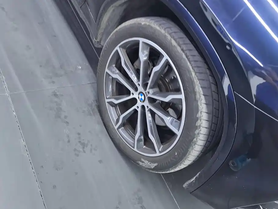 BMW X4 — миниатюра 6