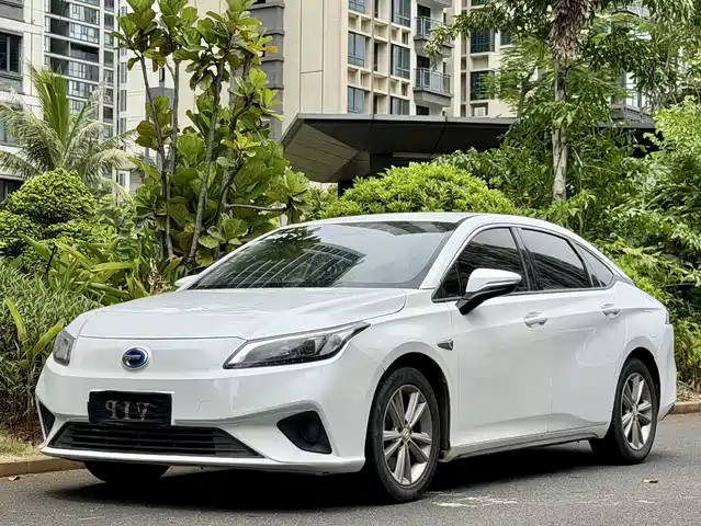 2020 GAC Aion S