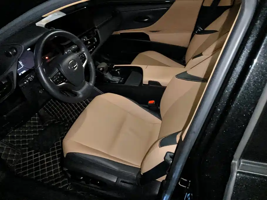 Lexus ES — миниатюра 9