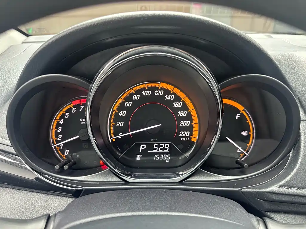 Toyota Yaris L — миниатюра 7